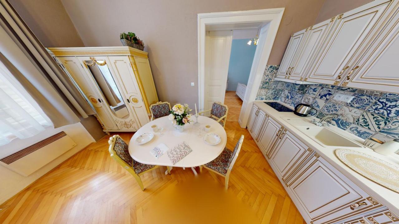 Apartments 克罗梅日什 外观 照片