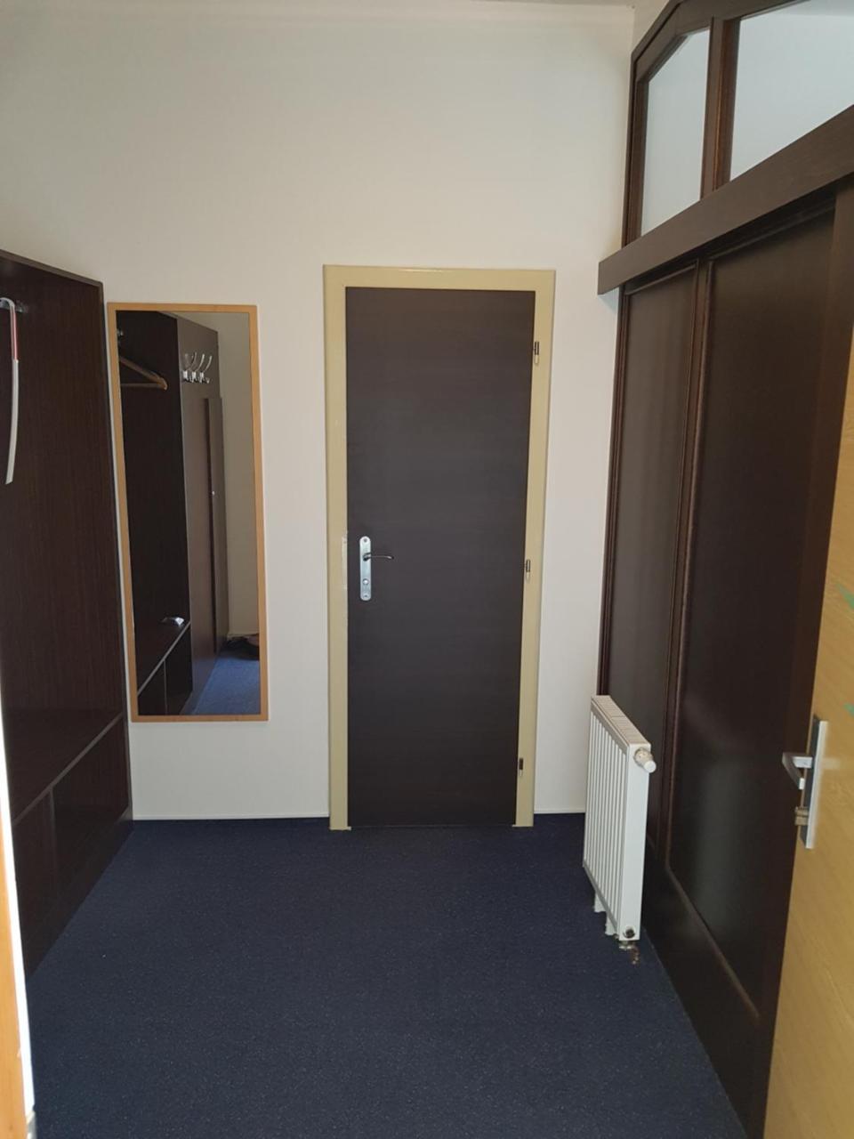 Apartments 克罗梅日什 外观 照片